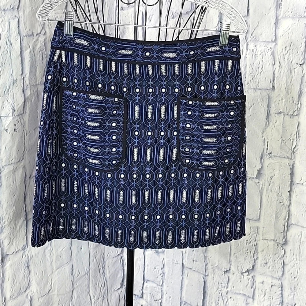 LOFT Blue and Silver Embroidered Abstract Skirt Size‎ 6P